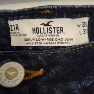 Hollister Womens Plus Curvy, Low-rise, Dad Jeans 21R.